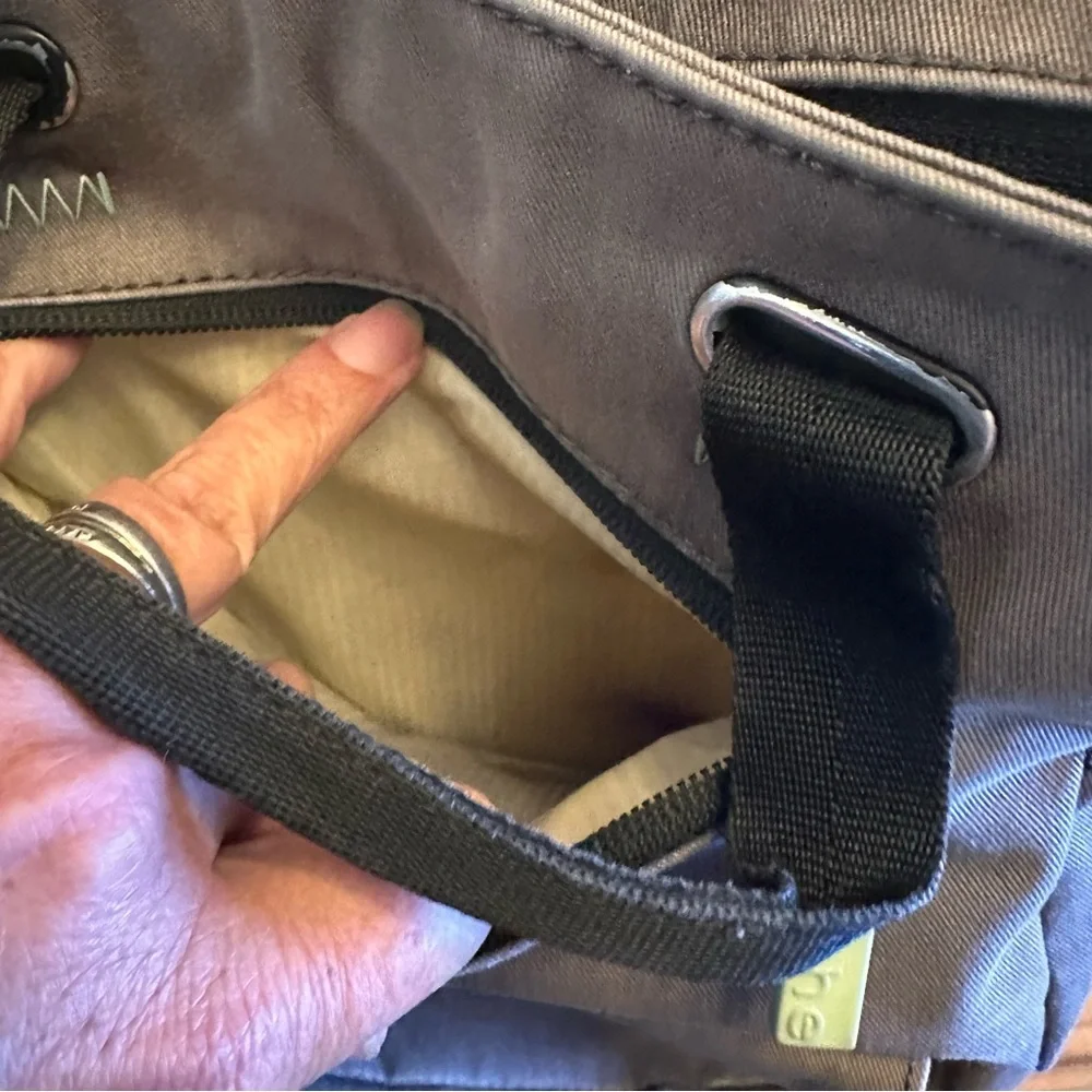 Sherpani Travel Gray Multi Pocket Crossbody Bag